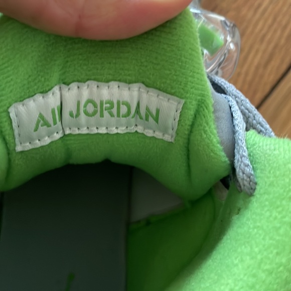 Jordan  green bean shoes - Picture 6 of 8